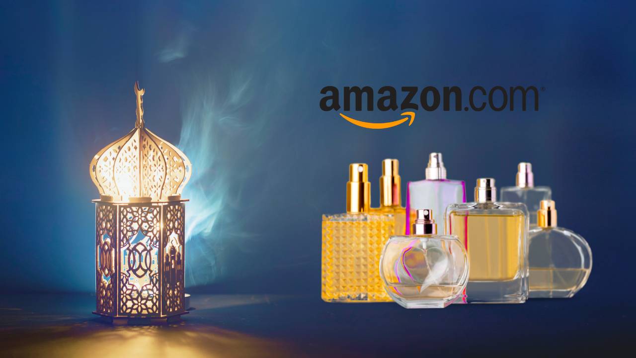 Uma montagem com perfumes e a logo da Amazon